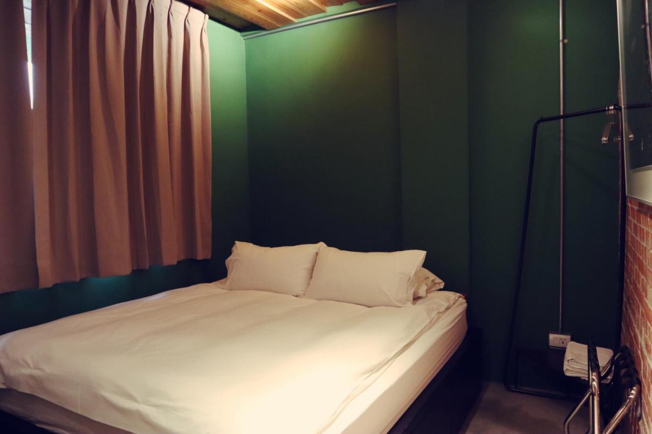 Travel Charger Hostel Хуалянь Экстерьер фото
